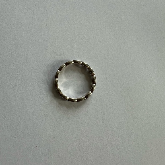 Pandora Sparkling Leaves Stackable Ring - Picture 8 of 11